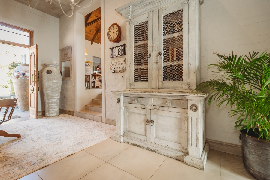 3 Bedroom Property for Sale in Kraaibosch Manor Western Cape